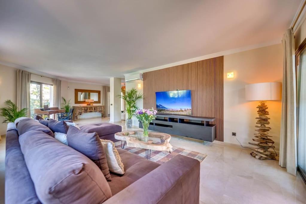 Beachfront Apartment Marbella