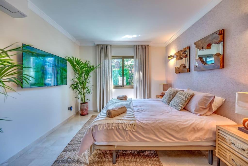 Beachfront Appartement Marbellac